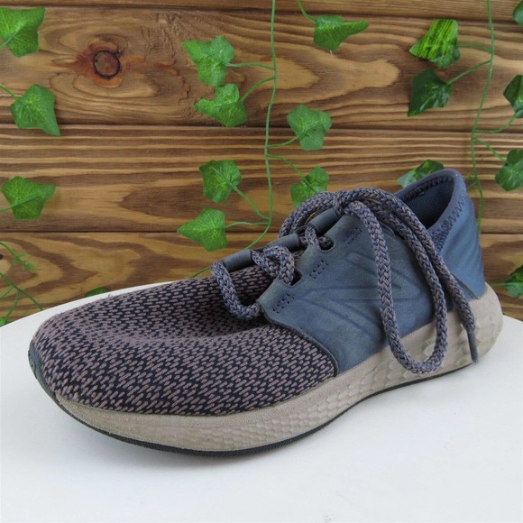 New Balance Size 7 Women Sneaker‎ Blue Synthetic M - Picture 1 of 11